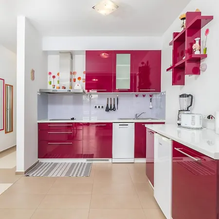 Family Friendly With A Swimming Pool - 23267 Apartment Medulin